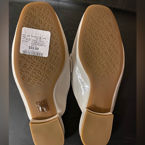 BNWT Nine West Slip On Mules 7M White - Picture 3 of 4